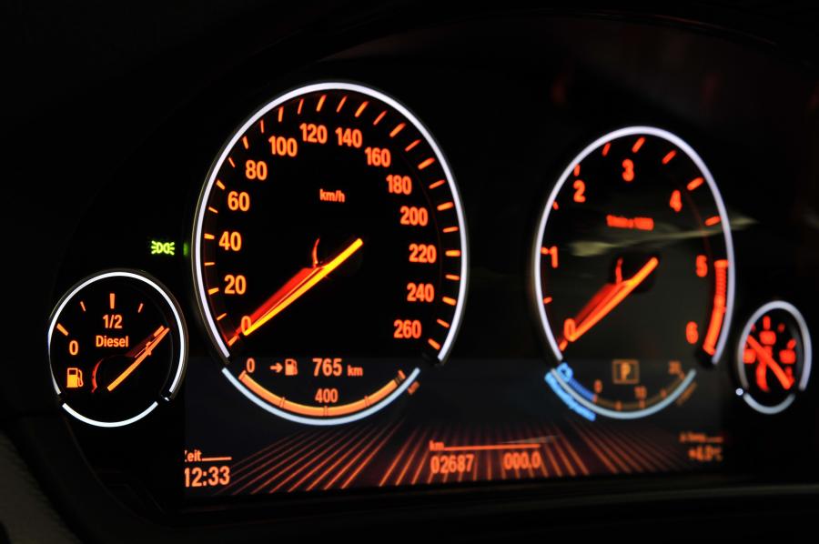  BMW M550d xDrive 2012 года  (фото 48 из 175)